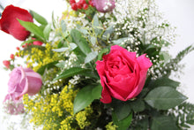 Load image into Gallery viewer, Mixed Rose Vase Arrangement (Sweet Tones)