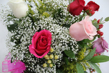 Load image into Gallery viewer, Mixed Rose Vase Arrangement (Sweet Tones)