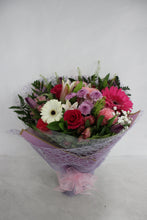 Load image into Gallery viewer, Sweet Blooms Bouquet