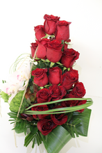 Load image into Gallery viewer, Norma's Key To My Heart Arrangement