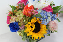 Load image into Gallery viewer, Rain or Shine Arrangement