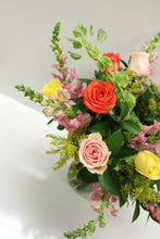 Load image into Gallery viewer, Tropical Paradise Arrangement
