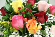 Load image into Gallery viewer, Mixed Rose Bouquet