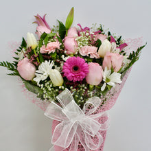 Load image into Gallery viewer, Pretty in Pink Bouquet