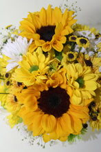 Load image into Gallery viewer, Norma's Happy Smiles Arrangement