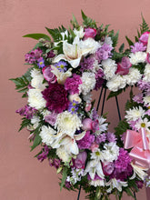 Load image into Gallery viewer, Pink and White Standing Open Heart