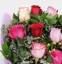 Cargar imagen en el visor de la galería, Mixed Rose Bouquet (Sweet Tones)
