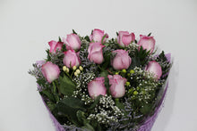 Cargar imagen en el visor de la galería, Purple Rose Bouquet
