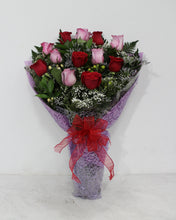 Cargar imagen en el visor de la galería, Red &amp; Purple Rose Bouquet
