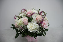 Cargar imagen en el visor de la galería, Elegant Blush Arrangement
