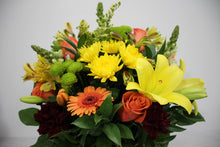 Cargar imagen en el visor de la galería, Autumn Seasonal Arrangement
