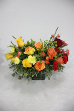 Cargar imagen en el visor de la galería, Peach Bellini Arrangement
