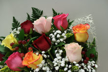 Cargar imagen en el visor de la galería, Mixed Rose Bouquet
