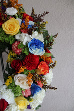 Load image into Gallery viewer, Mixed Wreath Standing Arrangement
