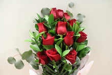 Load image into Gallery viewer, I&#39;m Yours Rose Bouquet
