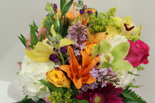 Load image into Gallery viewer, Norma&#39;s Just for You Bouquet
