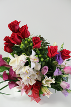 Load image into Gallery viewer, Norma&#39;s With Love Arrangement
