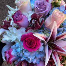 Load image into Gallery viewer, Blushing Beauty Arrangement
